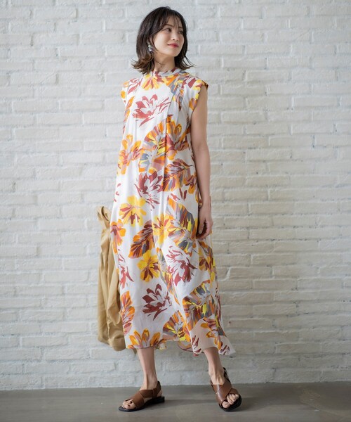 ドレステリア ビッグフラワープリントワンピース 38 DRESSTERIOR（ドレステリア）の「◇ビッグフラワープリント