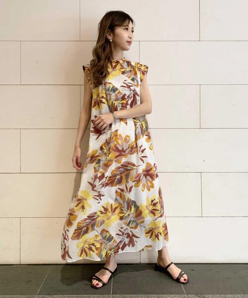 ドレステリア ビッグフラワープリントワンピース 38 DRESSTERIOR（ドレステリア）の「◇ビッグフラワープリント