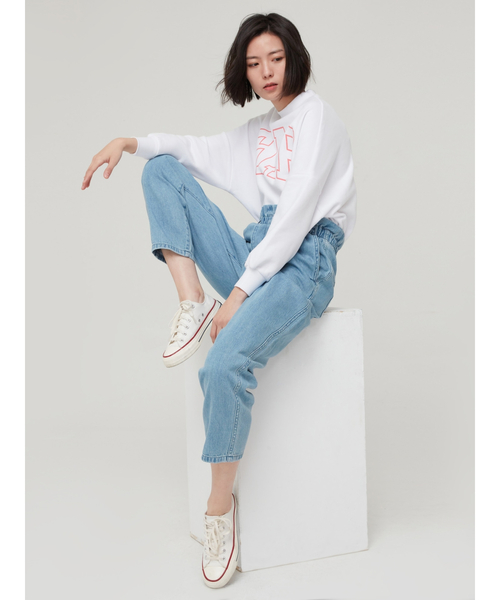 GAP（ギャップ）の「ハイライズ ペーパーバッグジーンズ（デニムパンツ・レディース・ライトインディゴブルー・L/M/XS/S/XL/XXS）」の3枚目の写真