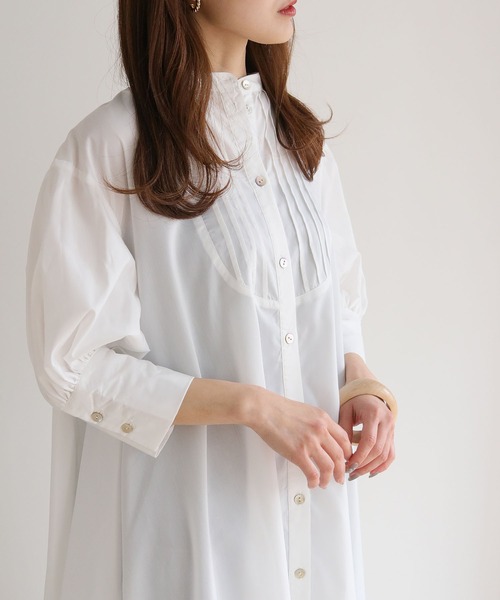 HER CLOSET（ハークローゼット）の「【HERCLOSET】着丈2タイプのピンタックバンドカラーシャツワンピース（シャツワンピース・レディース・ホワイト/ベージュ/ライトカーキ・S/M）」の7枚目の写真