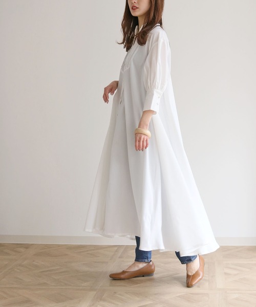 HER CLOSET（ハークローゼット）の「【HERCLOSET】着丈2タイプのピンタックバンドカラーシャツワンピース（シャツワンピース・レディース・ホワイト/ベージュ/ライトカーキ・S/M）」の15枚目の写真