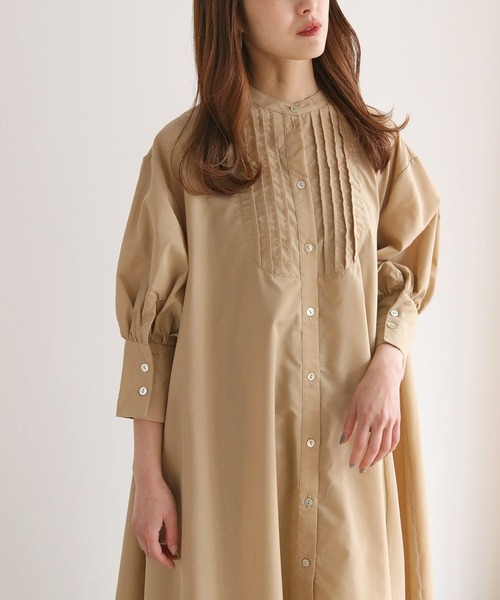 HER CLOSET（ハークローゼット）の「【HERCLOSET】着丈2タイプのピンタックバンドカラーシャツワンピース（シャツワンピース・レディース・ホワイト/ベージュ/ライトカーキ・S/M）」の20枚目の写真