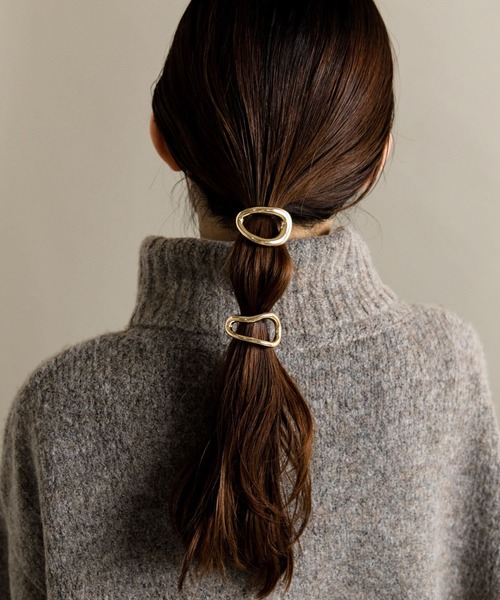 SMELLY（スメリー）の「プックリメタルヘアカフセット（ヘアゴム・レディース・ゴールド・-）」の4枚目の写真