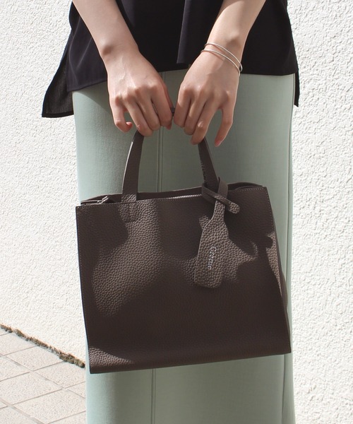 LAVEANGE(ラビアンジェ)の「【牛革】CREME VIVE BAG/レザーバッグ(トートバッグ・レディース・チャコールグレー/サックスブルー/ピンク/キャメル/グレイッシュベージュ・FREE)」の22枚目の写真