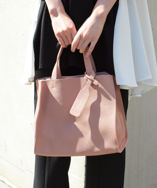 LAVEANGE(ラビアンジェ)の「【牛革】CREME VIVE BAG/レザーバッグ(トートバッグ・レディース・チャコールグレー/サックスブルー/ピンク/キャメル/グレイッシュベージュ・FREE)」の8枚目の写真