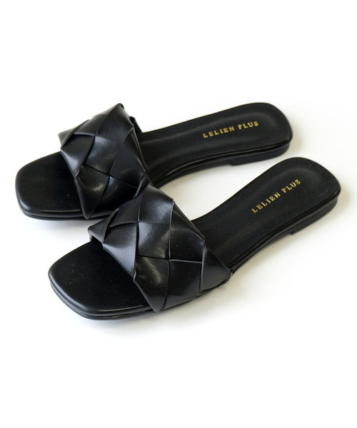 AmiAmi（アミアミ）の「スクエアトゥ編み込みメッシュフラットサンダル（サンダル・レディース・ブラック/イエロー/アイボリー・LL/S/M/L）」の16枚目の写真