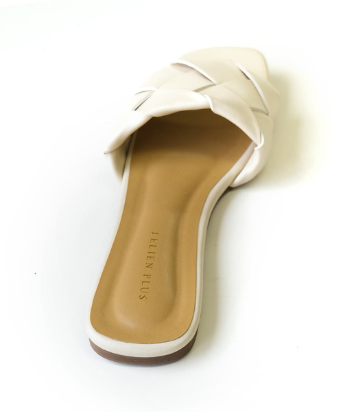 AmiAmi（アミアミ）の「スクエアトゥ編み込みメッシュフラットサンダル（サンダル・レディース・ブラック/イエロー/アイボリー・LL/S/M/L）」の20枚目の写真