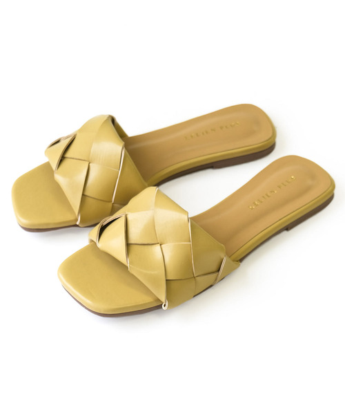 AmiAmi（アミアミ）の「スクエアトゥ編み込みメッシュフラットサンダル（サンダル・レディース・ブラック/イエロー/アイボリー・LL/S/M/L）」の17枚目の写真