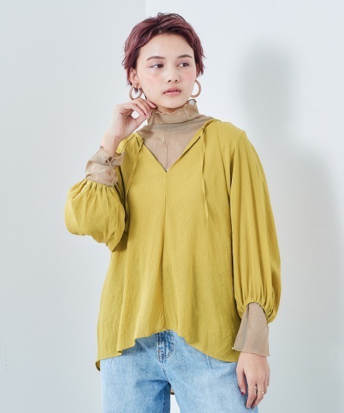 e.r.g*（イーアールジー）の「ビンテージボイル　スキッパーギャザーブラウス（シャツ/ブラウス・レディース・チャコールグレー/ベージュ/オフホワイト/イエロー・M）」の4枚目の写真