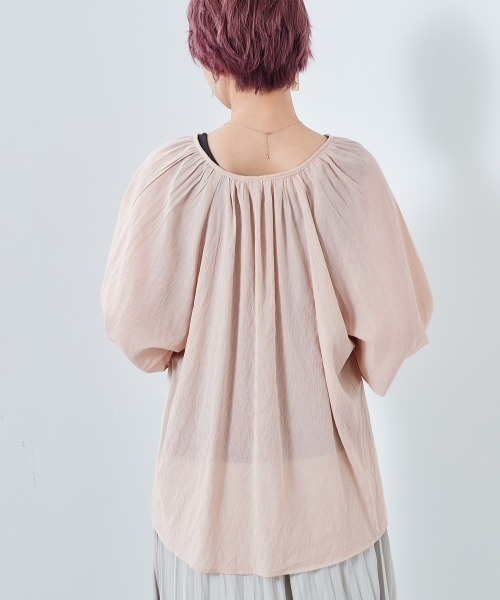 e.r.g*（イーアールジー）の「ビンテージボイル　スキッパーギャザーブラウス（シャツ/ブラウス・レディース・チャコールグレー/ベージュ/オフホワイト/イエロー・M）」の11枚目の写真