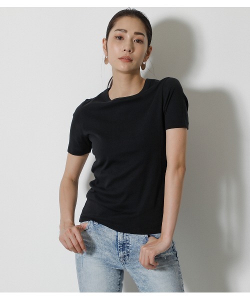 AZUL by moussy（アズールバイマウジー）の「COTTON USAFIT TEE/コットンUSAフィットTシャツ（Tシャツ/カットソー・レディース・ダークブラウン/ブラック/イエロー/ダークブルー/オフホワイト・MEDIUM/SMALL）」の3枚目の写真