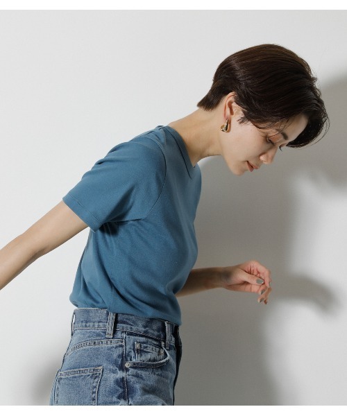 AZUL by moussy（アズールバイマウジー）の「COTTON USAFIT TEE/コットンUSAフィットTシャツ（Tシャツ/カットソー・レディース・ダークブラウン/ブラック/イエロー/ダークブルー/オフホワイト・MEDIUM/SMALL）」の12枚目の写真