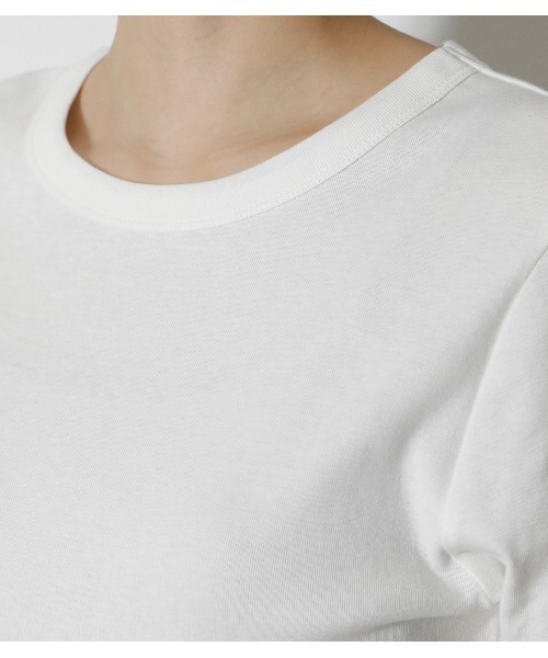 AZUL by moussy（アズールバイマウジー）の「COTTON USAFIT TEE/コットンUSAフィットTシャツ（Tシャツ/カットソー・レディース・ダークブラウン/ブラック/イエロー/ダークブルー/オフホワイト・MEDIUM/SMALL）」の21枚目の写真