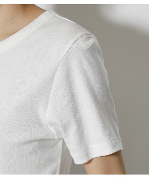 AZUL by moussy（アズールバイマウジー）の「COTTON USAFIT TEE/コットンUSAフィットTシャツ（Tシャツ/カットソー・レディース・ダークブラウン/ブラック/イエロー/ダークブルー/オフホワイト・MEDIUM/SMALL）」の15枚目の写真