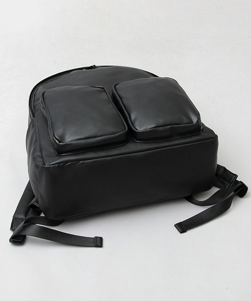 REGiSTA(レジスタ)の「シープスキンライク フェイクレザー 2ポケット デイパック / ビッグサイズ / 大容量 バックパック(バックパック/リュック・メンズ・ブラック・FREE)」の16枚目の写真