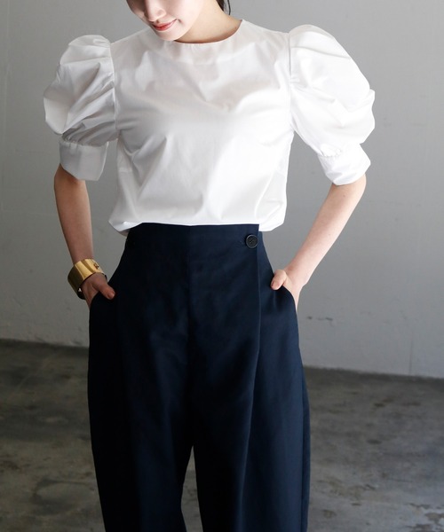パワーショルダークルーネック半袖シャツブラウス