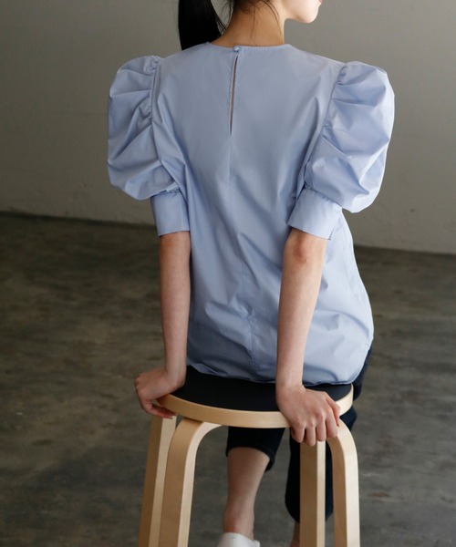 パワーショルダークルーネック半袖シャツブラウス