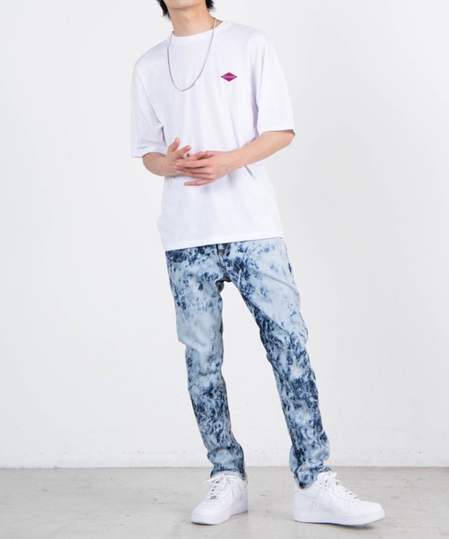 WEGO(ウィゴー)の「WEGO/ファイヤーモチーフビックシルエット半袖Tシャツ(Tシャツ/カットソー・メンズ・ホワイト/ブラック/パープル・MEDIUM/LARGE)」の6枚目の写真