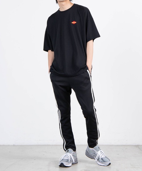 WEGO(ウィゴー)の「WEGO/ファイヤーモチーフビックシルエット半袖Tシャツ(Tシャツ/カットソー・メンズ・ホワイト/ブラック/パープル・MEDIUM/LARGE)」の8枚目の写真