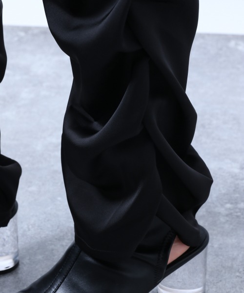 HARE（ハレ）の「サテンシャーリングパンツ(HARE)（その他パンツ・レディース・ライトグレー/ブラック・FREE）」の10枚目の写真