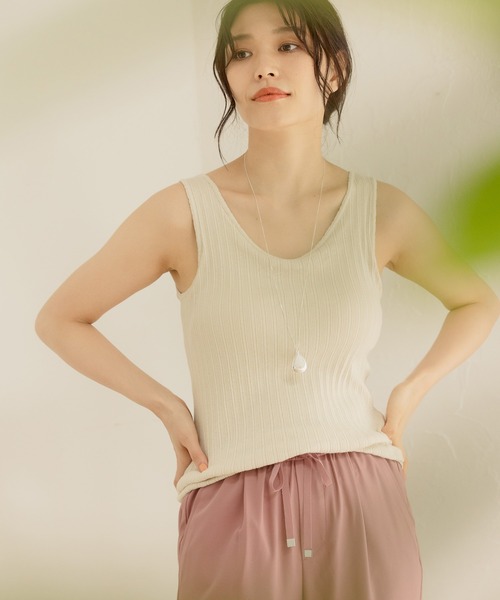 BAYFLOW（ベイフロー）の「カップツキリブタンク（タンクトップ・レディース・ベージュ/カーキ/ピンク/チャコール・SMALL/MEDIUM）」の3枚目の写真