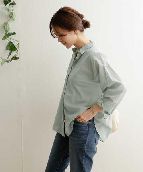 URBAN RESEARCH DOORS(アーバンリサーチドアーズ)の「コットンローンシャツ(シャツ/ブラウス・レディース・ブラック系その他/ミント/オフホワイト・ONE)」の4枚目の写真