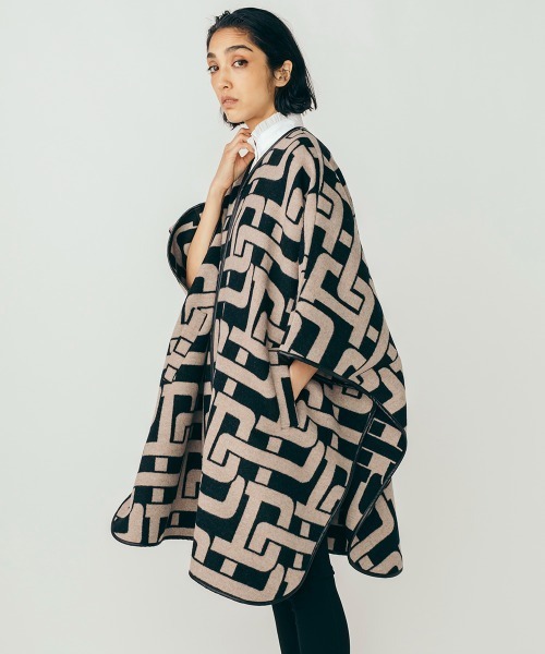 DOUBLE STANDARD CLOTHING（ダブルスタンダードクロージング）の「<original>DSジャガードパイピングポンチョ（その他アウター・レディース・チャコールグレー/ブラック・FREE）」の3枚目の写真