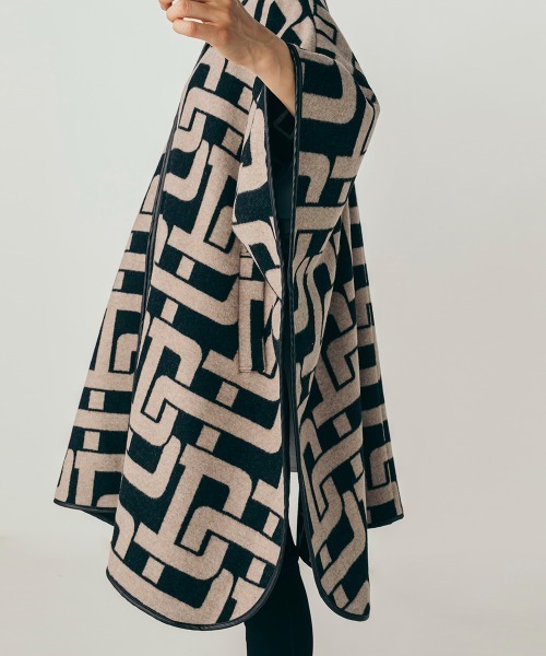 DOUBLE STANDARD CLOTHING（ダブルスタンダードクロージング）の「<original>DSジャガードパイピングポンチョ（その他アウター・レディース・チャコールグレー/ブラック・FREE）」の10枚目の写真