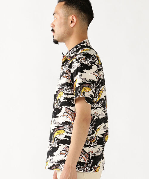 BEAMS PLUS(ビームスプラス)の「DALE HOPE × BEAMS PLUS / 別注 ショートスリーブ アロハシャツ(シャツ/ブラウス・メンズ・ネイビー/オフホワイト・MEDIUM/X-LARGE/SMALL/LARGE)」の6枚目の写真