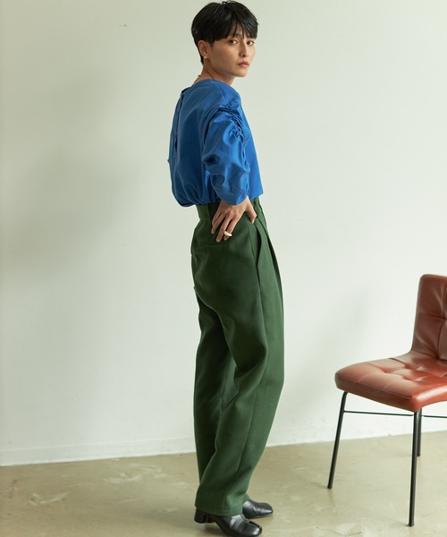 VACANCY（ヴァカンシー）の「ボリュームシャーリング2wayブラウス（シャツ/ブラウス・レディース・ブラック/オレンジ/ブルー/グリーン・FREE）」の21枚目の写真