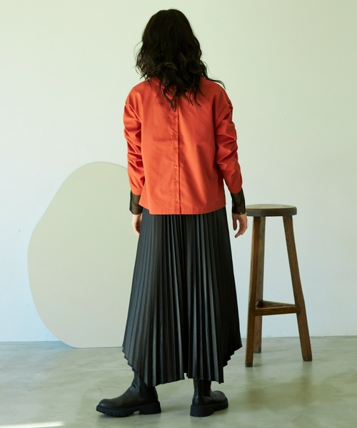 VACANCY（ヴァカンシー）の「ボリュームシャーリング2wayブラウス（シャツ/ブラウス・レディース・ブラック/オレンジ/ブルー/グリーン・FREE）」の10枚目の写真