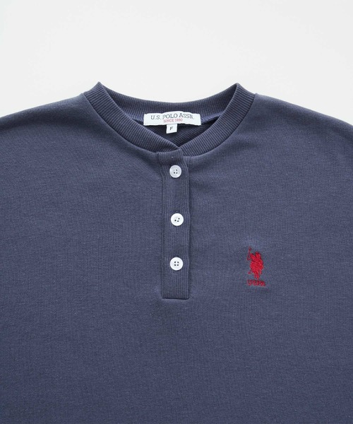 U.S. POLO ASSN.(ユーエスポロアッスン)の「U.S. POLO ASSN. /ユーエスポロアッスン 別注ワンポイント刺繍ロゴ オーバーサイズラガーシャツワンピース(ワンピース・レディース・ブラック/オレンジ/モスグリーン/ブラック×ベージュ/ネイビー/モカ/グレイッシュベージュ/ネイビー系1/ブラック×ホワイト/グリーン系1/オートミール・FREE)」の17枚目の写真