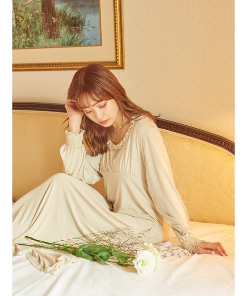 SLURR（スラ―）の「【数量限定ノベルティセット】Feminine onepiece（ルームウェア/パジャマ・レディース・ライトベージュ・FREE）」の9枚目の写真