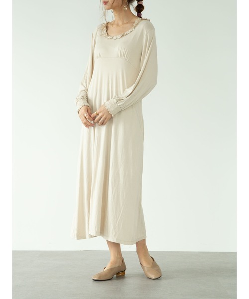 SLURR（スラ―）の「【数量限定ノベルティセット】Feminine onepiece（ルームウェア/パジャマ・レディース・ライトベージュ・FREE）」の20枚目の写真
