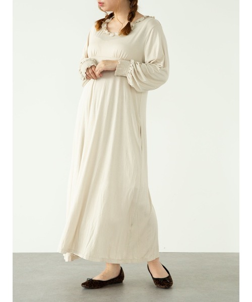 SLURR（スラ―）の「【数量限定ノベルティセット】Feminine onepiece（ルームウェア/パジャマ・レディース・ライトベージュ・FREE）」の22枚目の写真