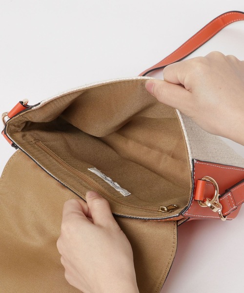 RODE SKO（ロデスコ）の「FENNA 異素材コンビショルダー（ショルダーバッグ・レディース・ブラウン/オレンジ・ONE）」の17枚目の写真