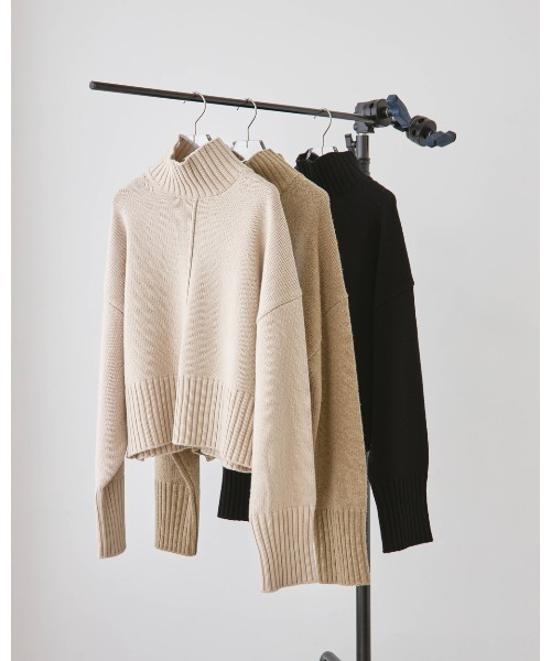 TODAYFUL（トゥデイフル）の「ヘビータートルニット（ニット/セーター・レディース・ブラック/ベージュ/ナチュラル・FREE）」の8枚目の写真