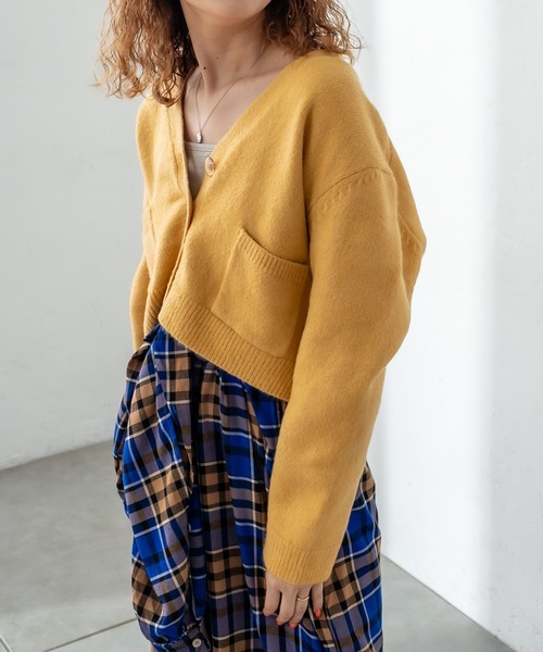 mystic（ミスティック）の「ポケットショートカーディガン（カーディガン/ボレロ・レディース・チャコールグレー/パープル/オフホワイト/イエロー/ラベンダー・FREE）」の5枚目の写真