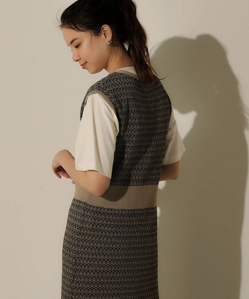 Bou Jeloud（ブージュルード）の「幾何柄ジャガードロングジレ（ベスト・レディース・ブラック/ベージュ・FREE）」の12枚目の写真