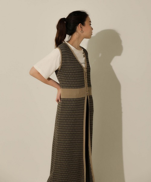 Bou Jeloud（ブージュルード）の「幾何柄ジャガードロングジレ（ベスト・レディース・ブラック/ベージュ・FREE）」の6枚目の写真