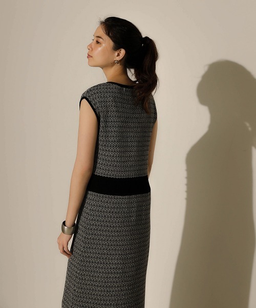 Bou Jeloud（ブージュルード）の「幾何柄ジャガードロングジレ（ベスト・レディース・ブラック/ベージュ・FREE）」の13枚目の写真