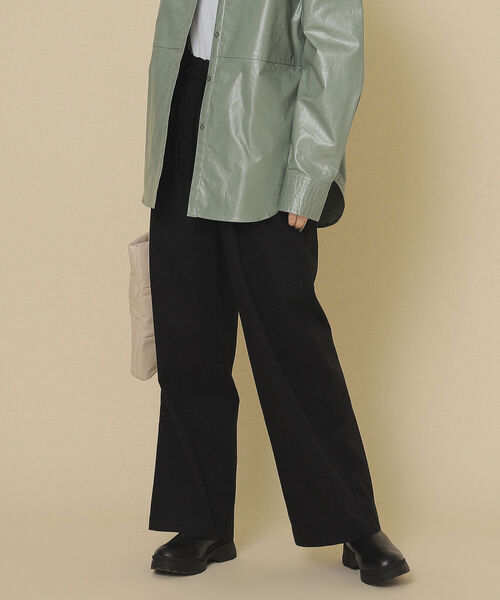 Ray BEAMS(レイビームス)の「Ray BEAMS / イージー ワイド パンツ(その他パンツ・レディース・ブラック/イエロー系その他5/パープル系その他2・0/1)」の2枚目の写真