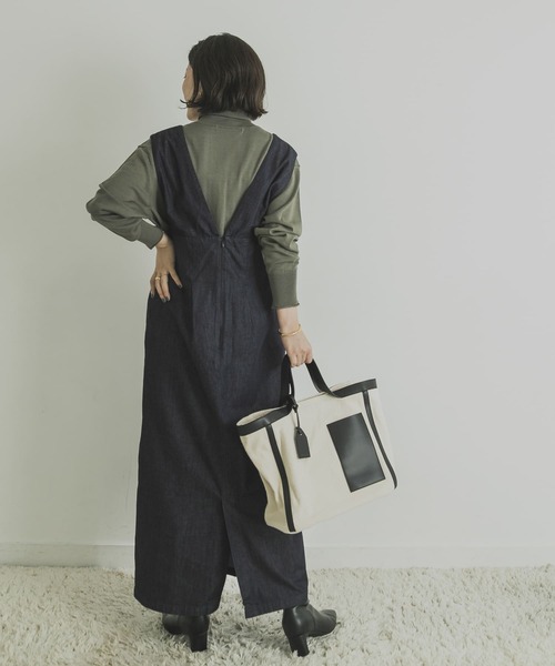 URBAN RESEARCH（アーバンリサーチ）の「ライトデニムジャンパースカート（ワンピース・レディース・インディゴブルー/ブルー・FREE）」の11枚目の写真