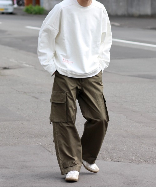 y/m by れぽすけ(イムバイレポスケ)の「クルーネックステッチスウェット(スウェット・メンズ・ブラック/ホワイト・LARGE/MEDIUM)」の7枚目の写真