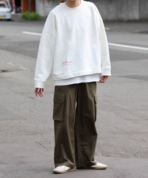 y/m by れぽすけ(イムバイレポスケ)の「クルーネックステッチスウェット(スウェット・メンズ・ブラック/ホワイト・LARGE/MEDIUM)」の11枚目の写真