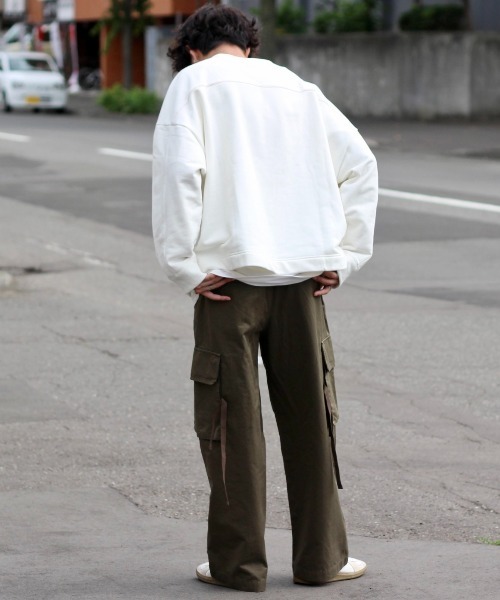 y/m by れぽすけ(イムバイレポスケ)の「クルーネックステッチスウェット(スウェット・メンズ・ブラック/ホワイト・LARGE/MEDIUM)」の12枚目の写真