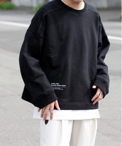 y/m by れぽすけ(イムバイレポスケ)の「クルーネックステッチスウェット(スウェット・メンズ・ブラック/ホワイト・LARGE/MEDIUM)」の17枚目の写真