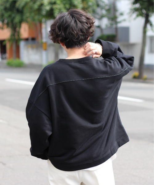 y/m by れぽすけ(イムバイレポスケ)の「クルーネックステッチスウェット(スウェット・メンズ・ブラック/ホワイト・LARGE/MEDIUM)」の21枚目の写真