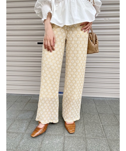 JUMELLE(ジュメロ)の「フラワーパンツ(その他パンツ・レディース・ベージュ/ブラウン・SMALL/MEDIUM)」の22枚目の写真