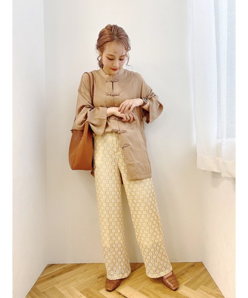 JUMELLE(ジュメロ)の「フラワーパンツ(その他パンツ・レディース・ベージュ/ブラウン・SMALL/MEDIUM)」の6枚目の写真